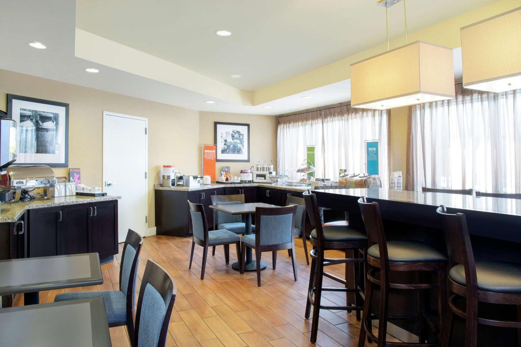 Hampton Inn Merrillville Exteriör bild