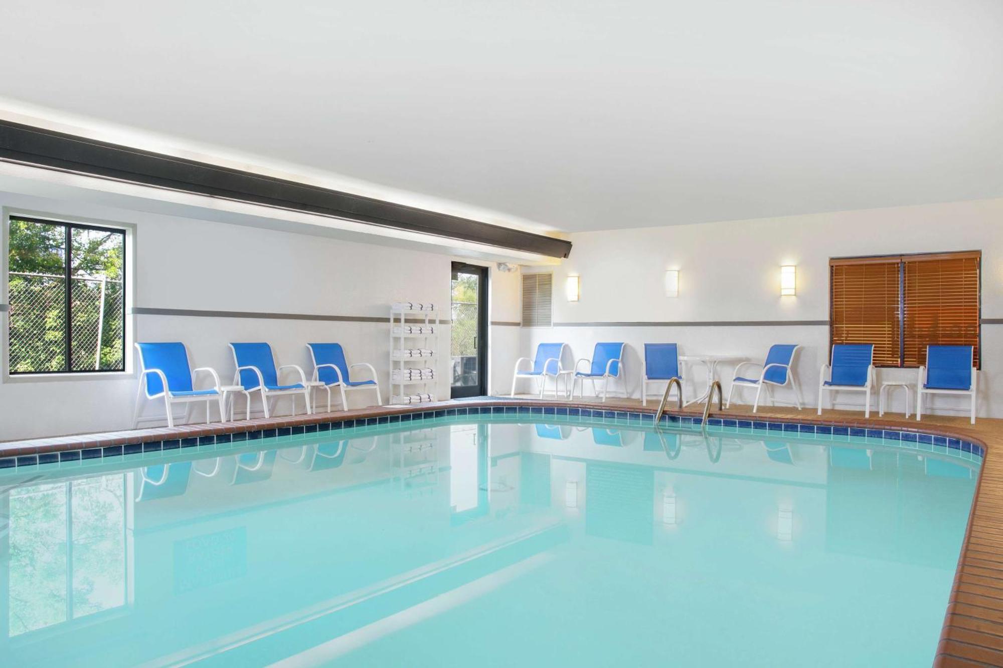 Hampton Inn Merrillville Exteriör bild