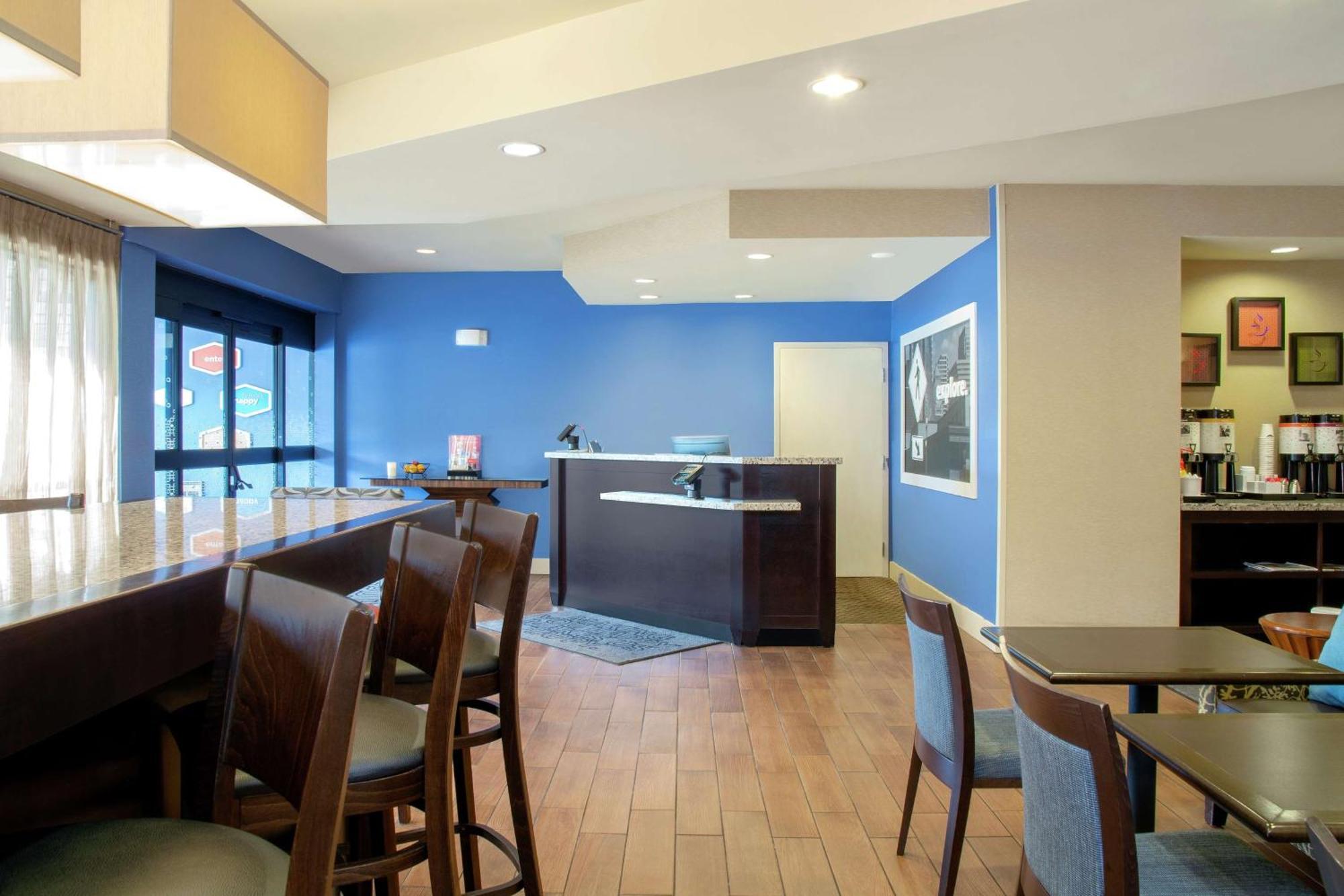 Hampton Inn Merrillville Exteriör bild