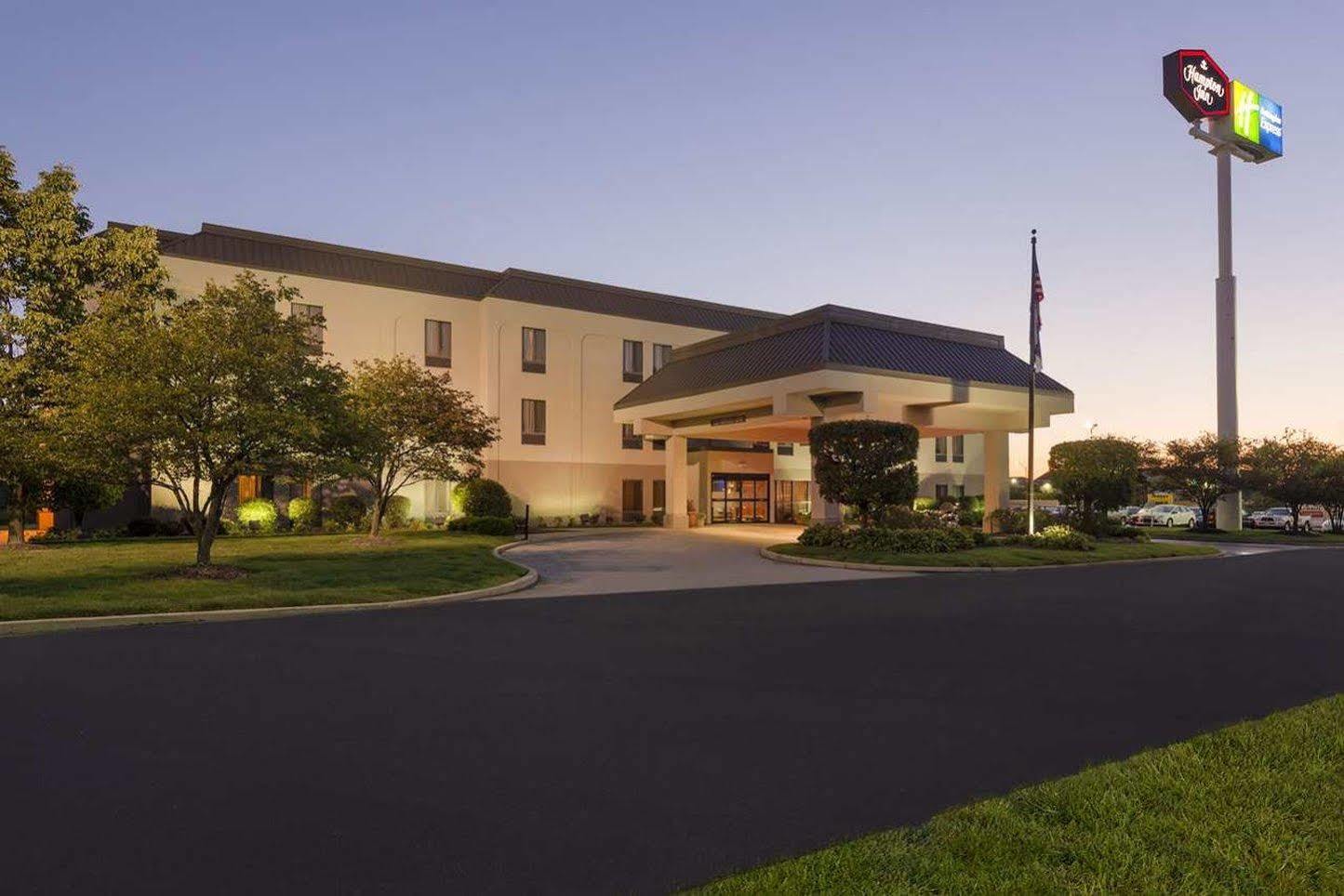 Hampton Inn Merrillville Exteriör bild